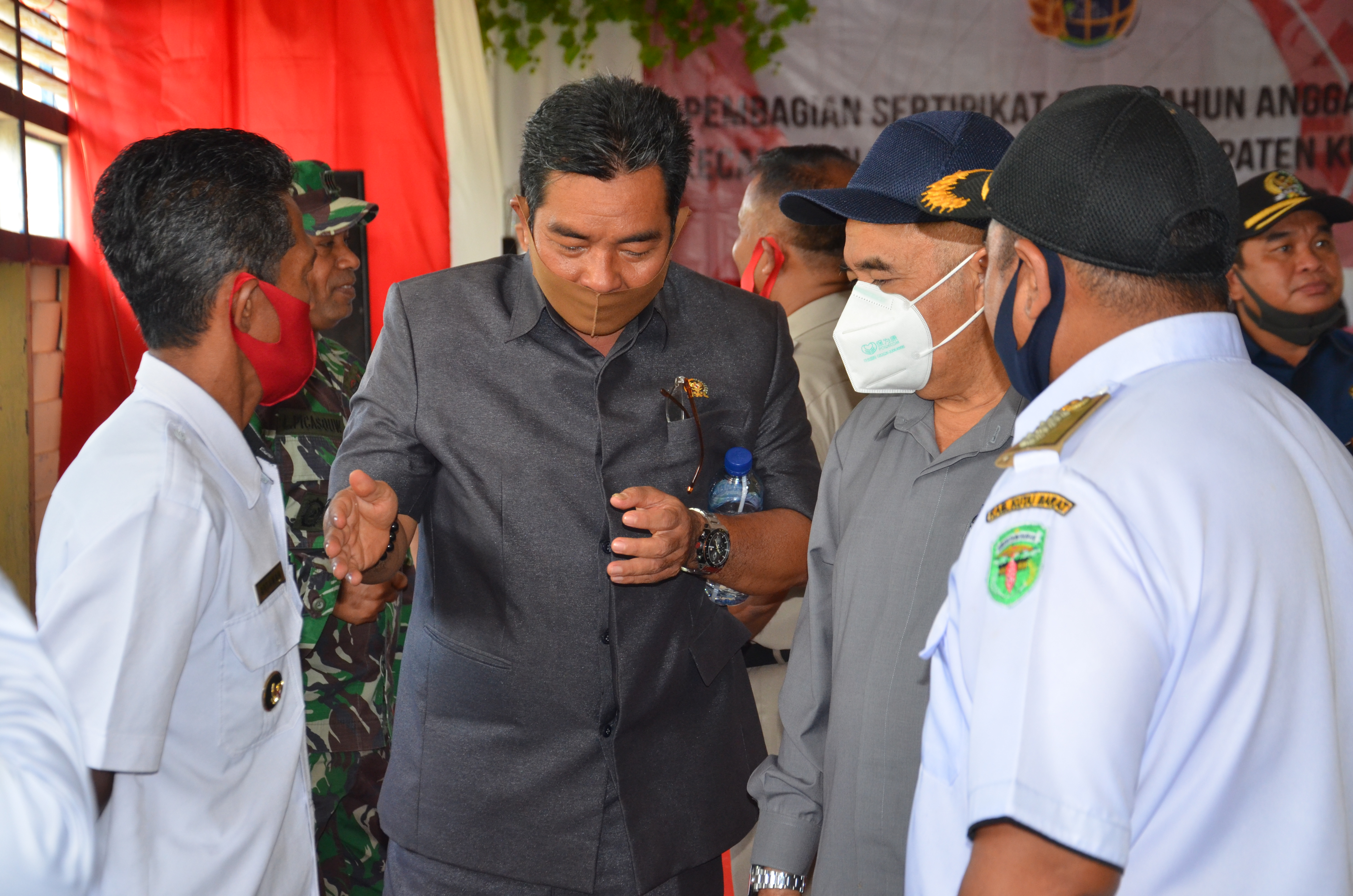 Infrastruktur Kebutuhan Vital, di Wilayah Pedalaman, Bangunkan Jalan Menghubungkan Bakung ke Penyinggahan  