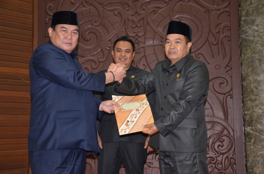 Pemerintah Apresiasi Empat Fraksi DPRD Kubar