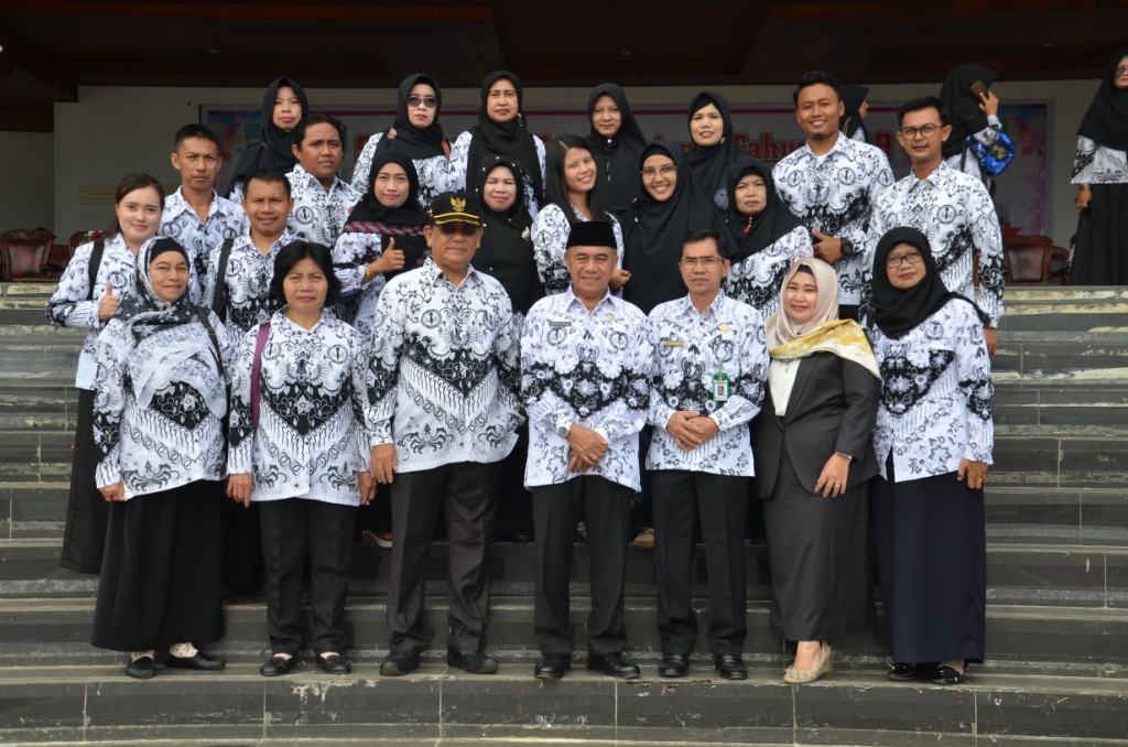 Guru Tidak Hanya Menuntut Anak Menghafal, Berikan Kesempatan Mengapresiasikan  Permasalah an Lingkungan di Sekitarnya