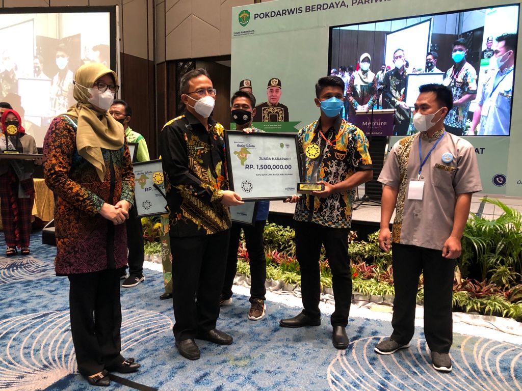 Pokdarwis Batuq Bura Ungan Uwee Juara Harapan 1 Tingkat Provinsi Kaltim 2021